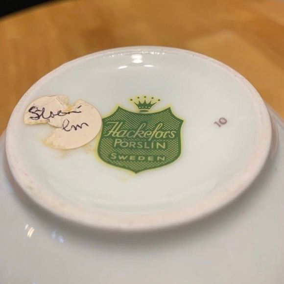 Vintage Hackefors Porcelain Swedish Vase Grape Leaf Vase - Picture 2 of 2